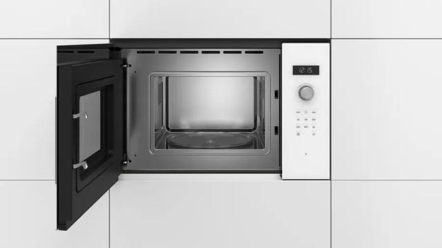 Микровълнова печка Bosch BFL524MW0 SER6; Built-in microwave, 800 W, 20 l, AutoPilot 7, left hinge, White