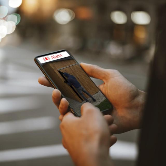Камера HAMA, WiFi, Със соларен панел, Батерии, Детектор за движение, 1080p
