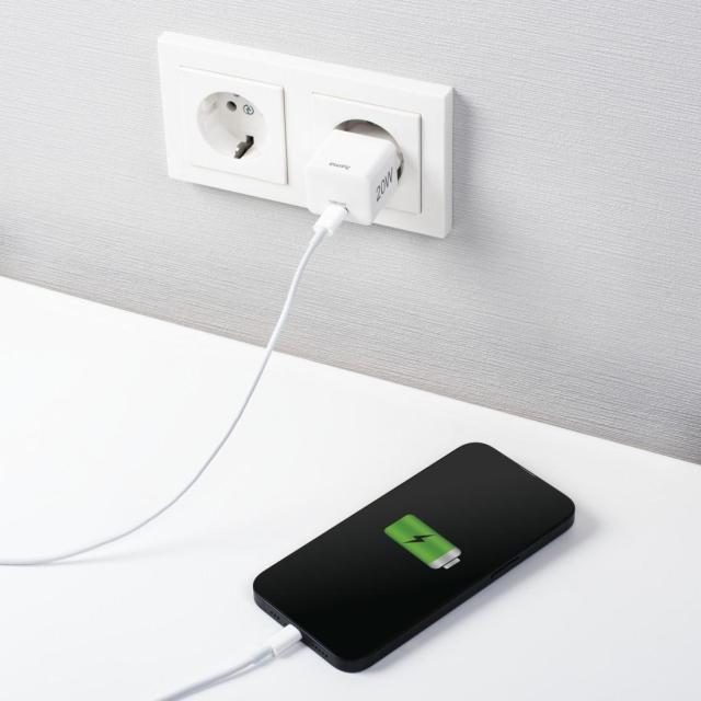 Мрежово зарядно HAMA Mini-Charger, Power Delivery (PD) Qualcomm 3.0, USB-C, 20W, Бял