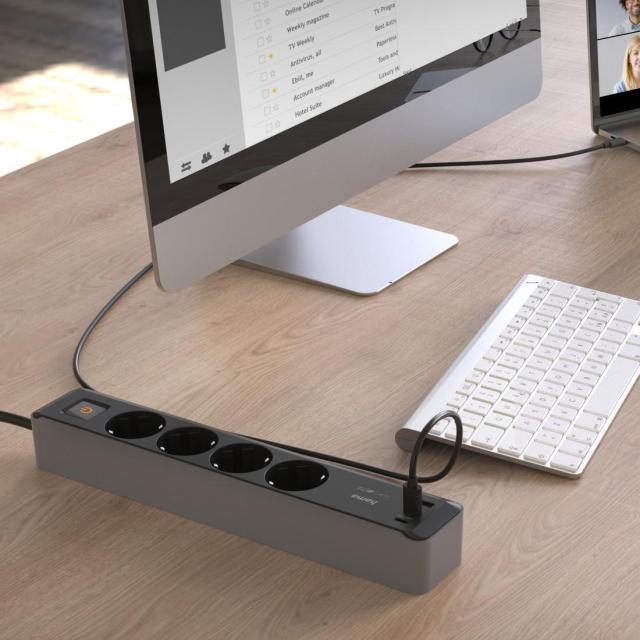 Разклонител Hama, 4-гнезда, USB-C/A 65 W, PD, ключ on/off, 1,4 м, черен/сив
